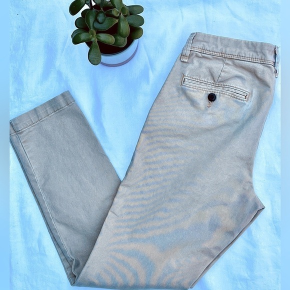 Boys khaki pants Aeropostale - Picture 1 of 6
